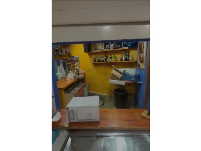 Commercial, Puerto