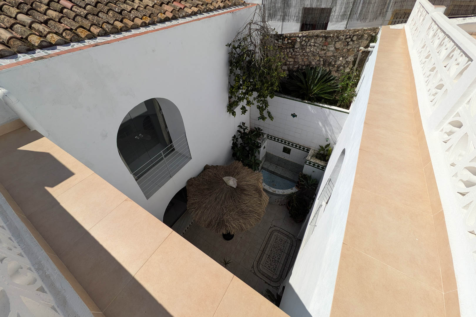 Townhouse, Oliva