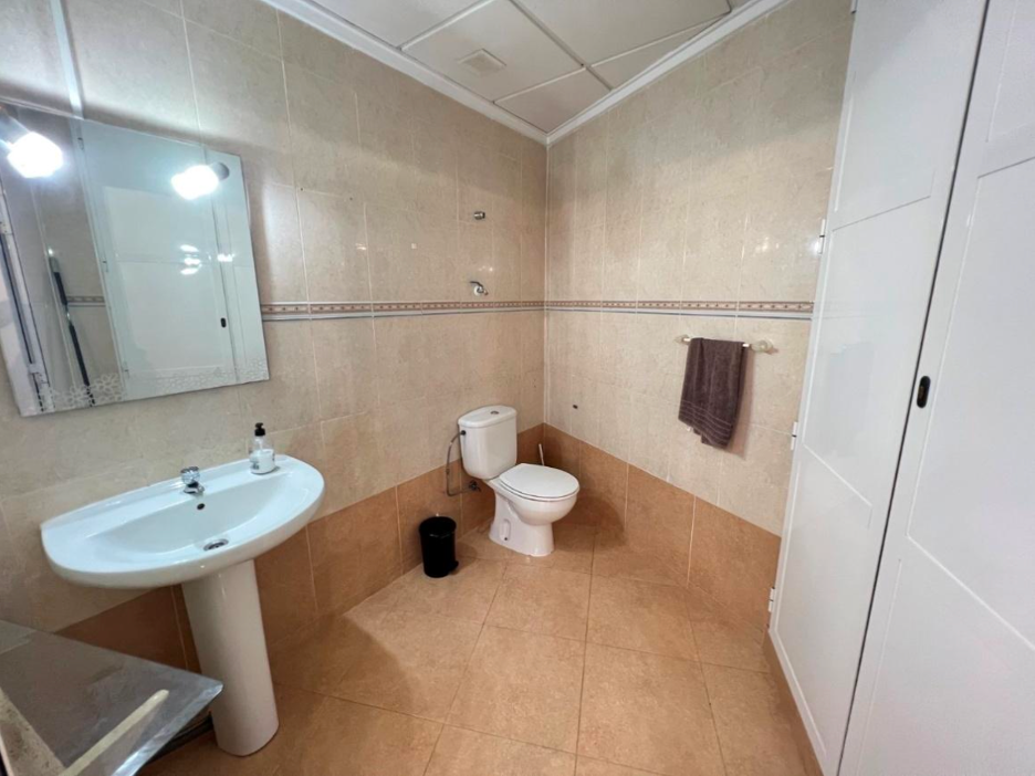 Commercial, Guardamar