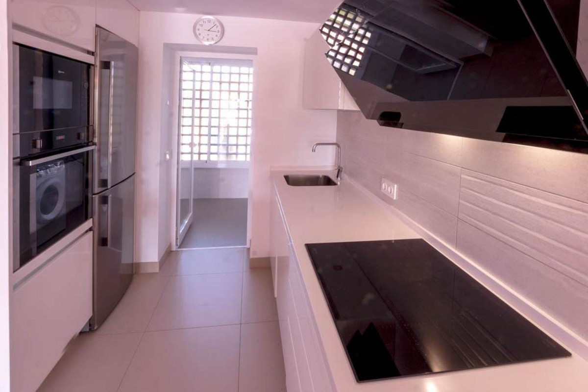 Townhouse, El Paraiso