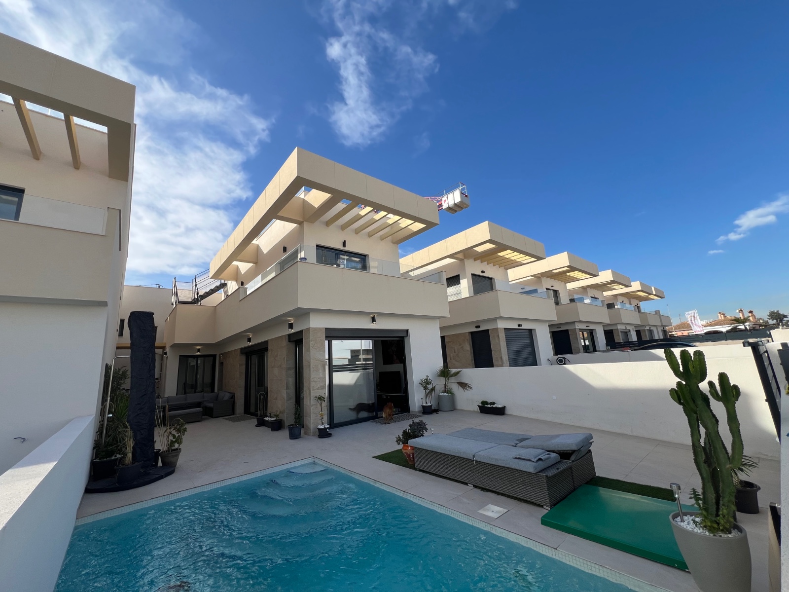 Villa, Los Montesinos