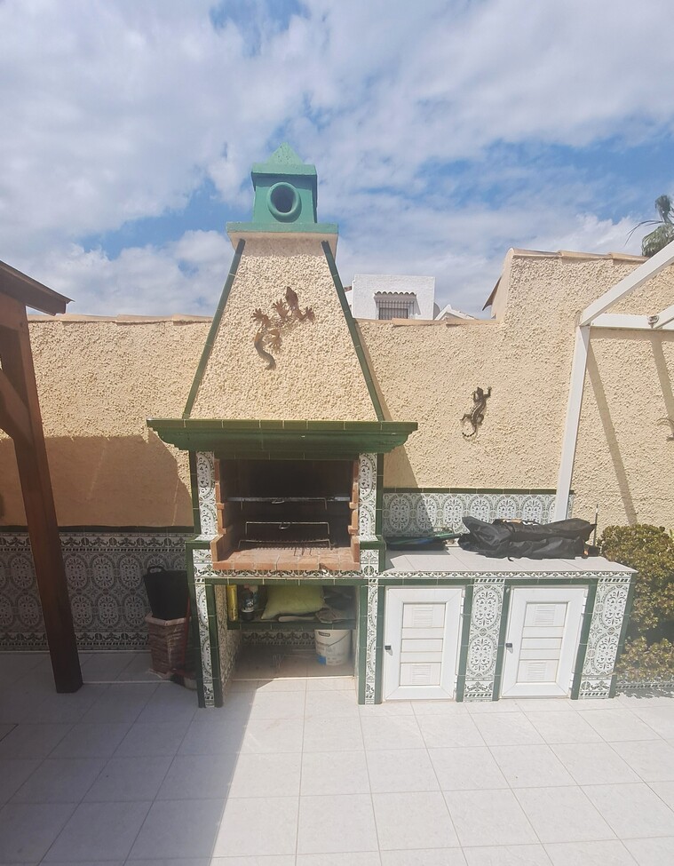 Villa, El Presidente