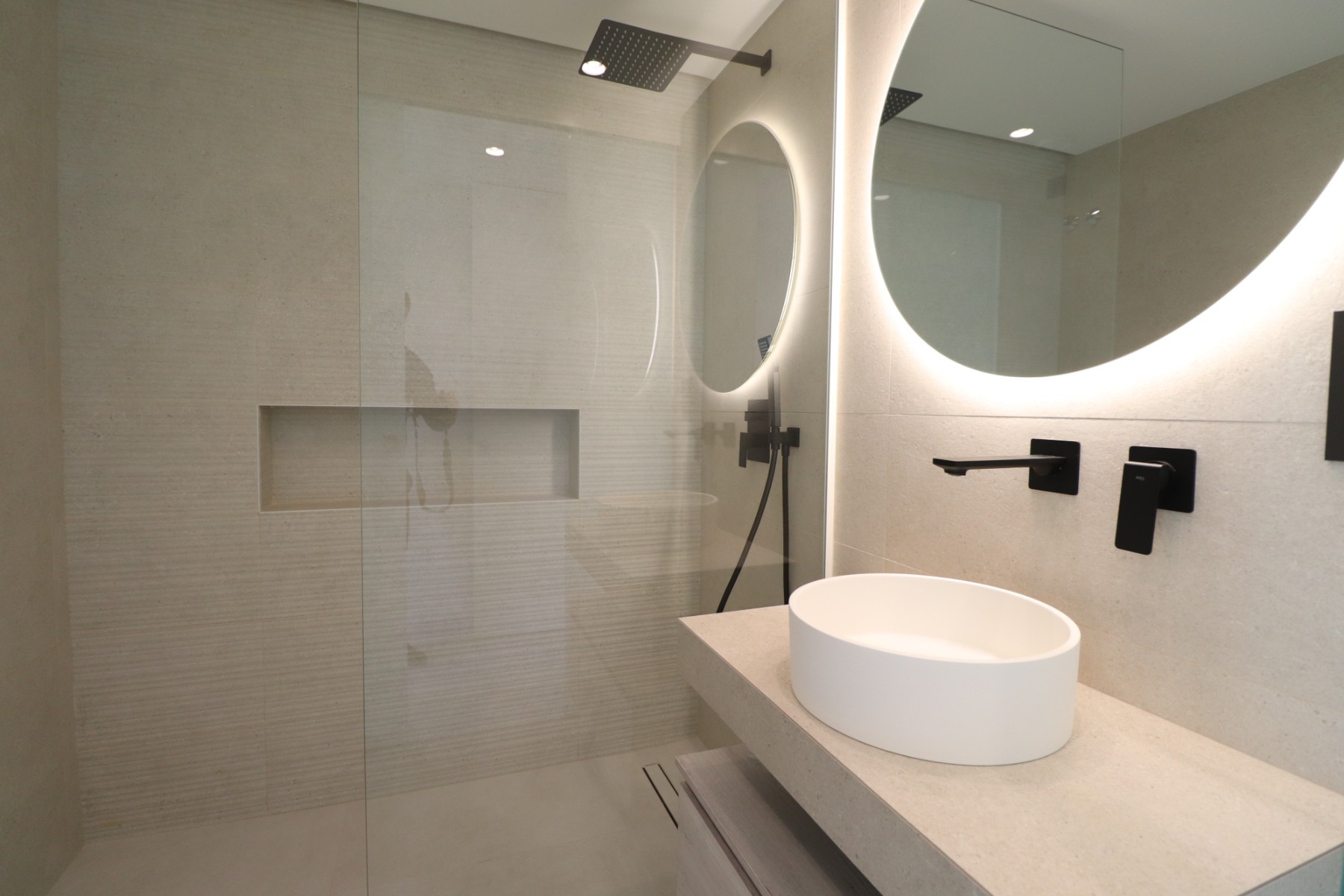 Apartment, El Raso