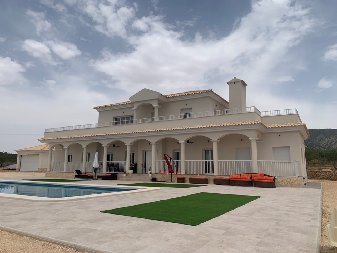 Villa, Inland