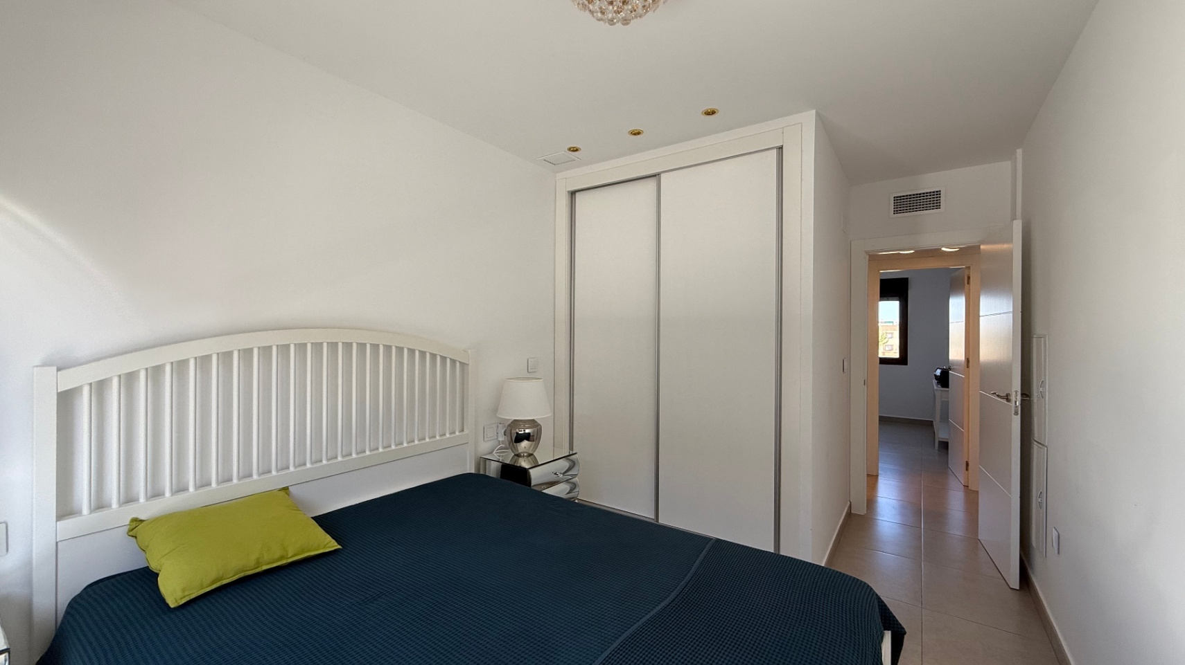 Penthouse, Pilar de la Horadada