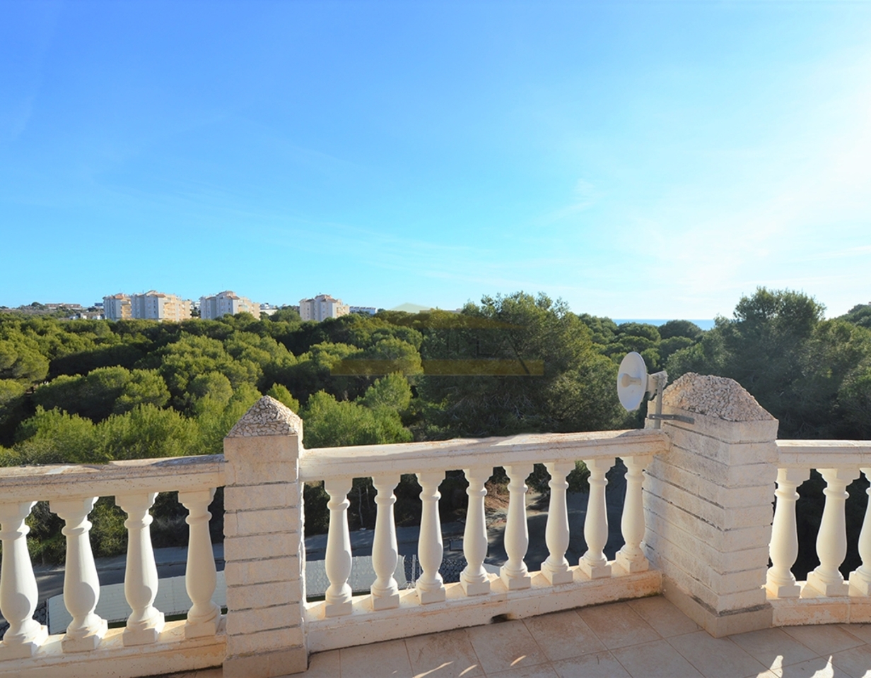 Villa, Campoamor