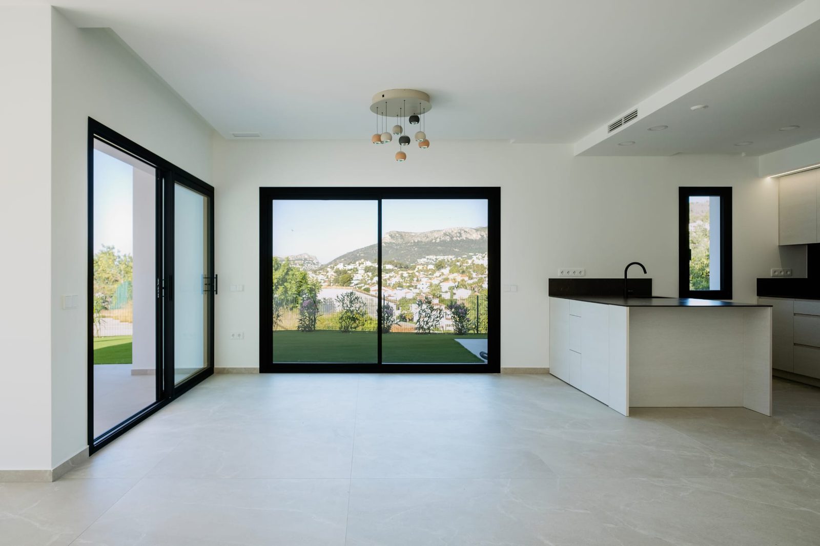 Villa, Cometa Carrió