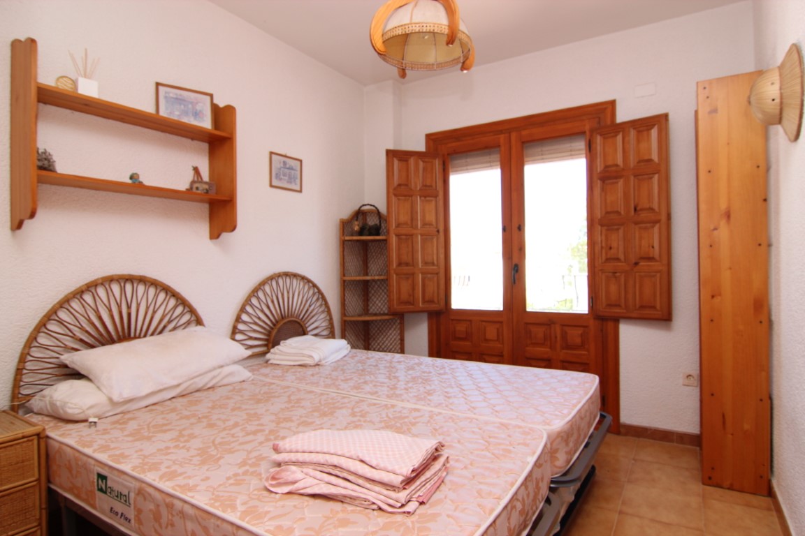Villa, Pego