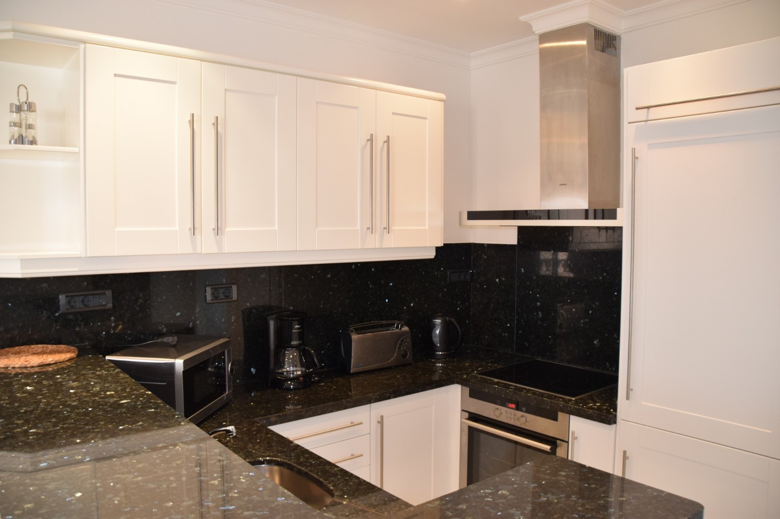 Apartment, La Fustera