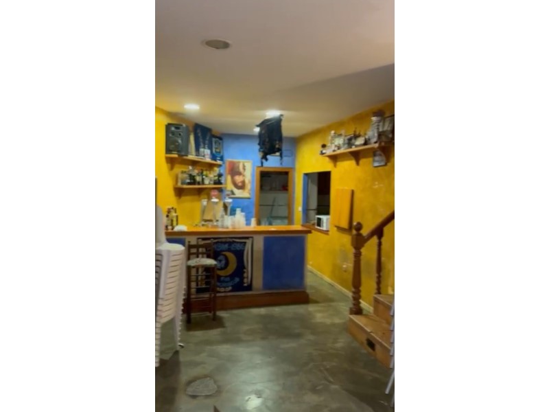 Commercial, Puerto