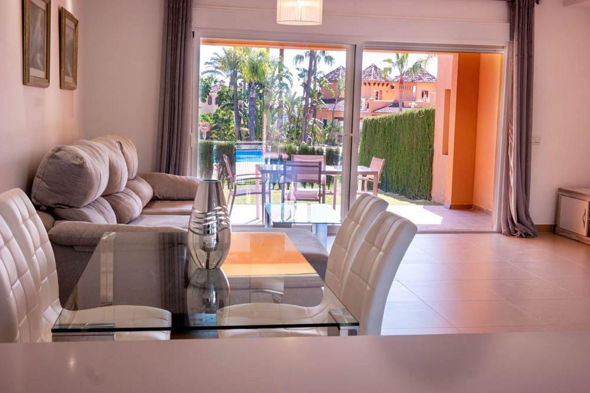 Townhouse, El Paraiso