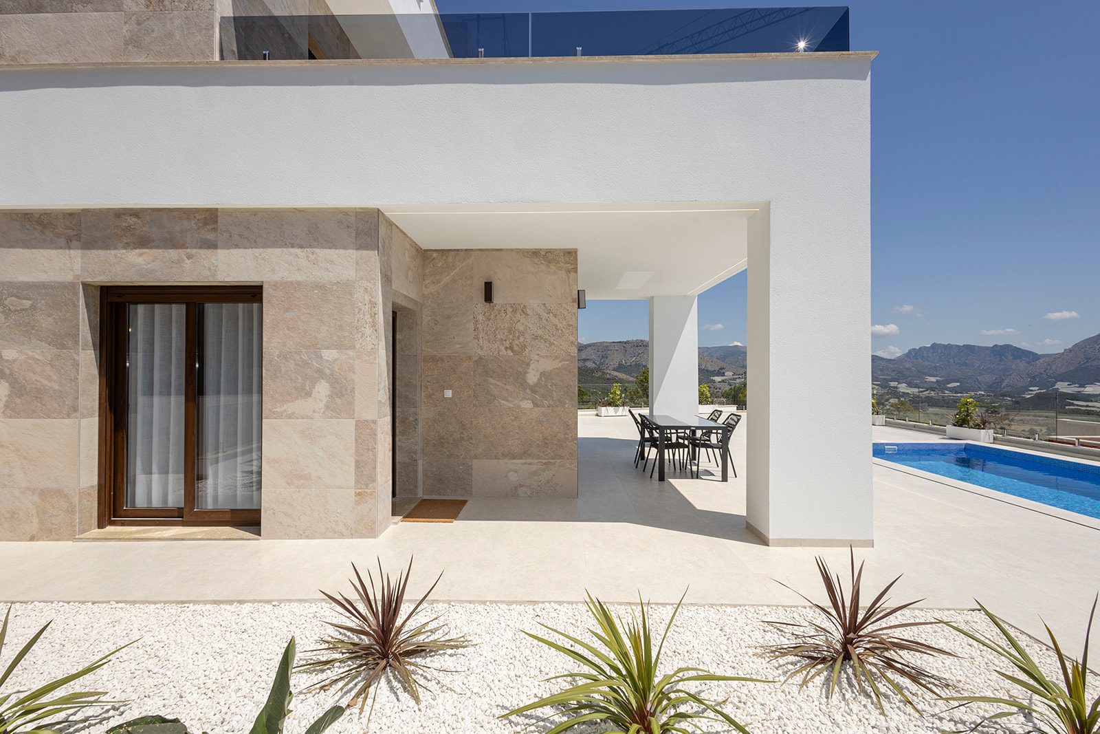 Villa, Balcón de Ponoig