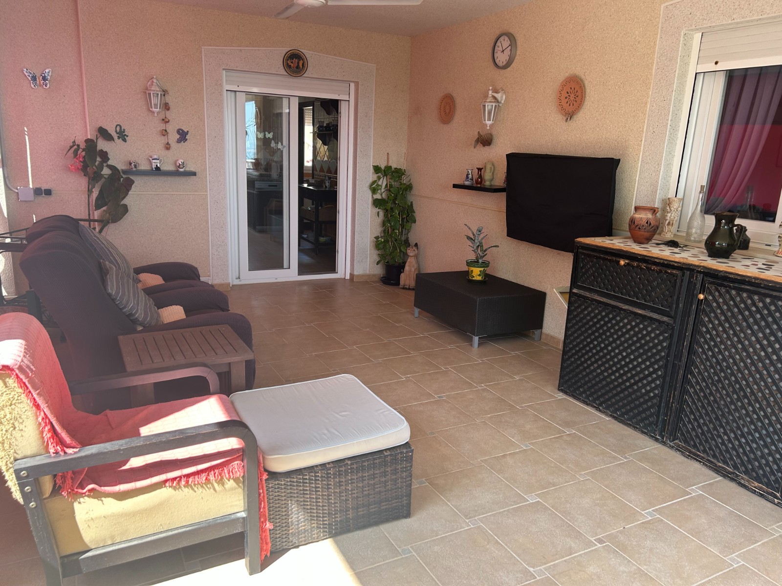 Villa, Lomas de Juliana