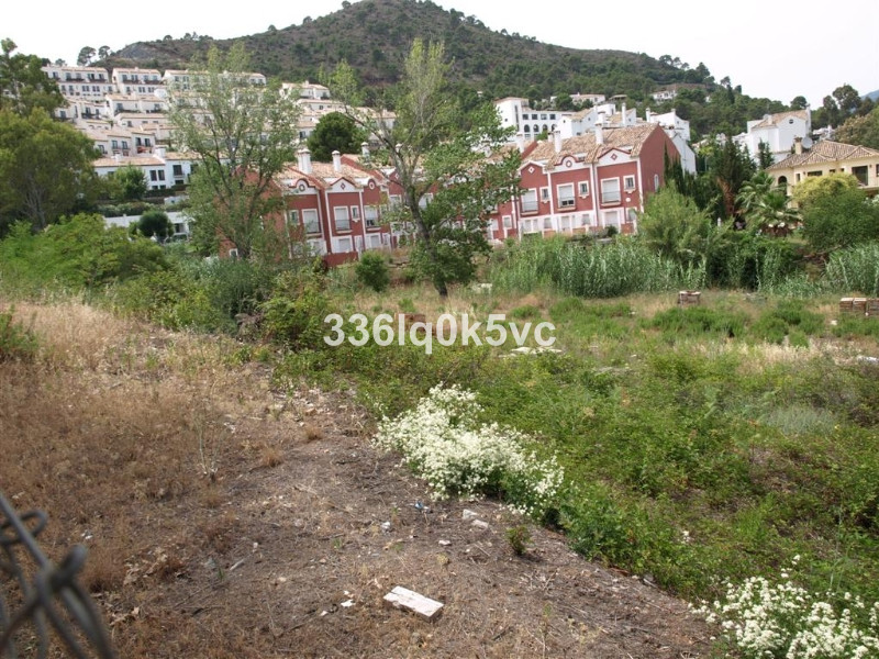 Plot / Land, Benahavís