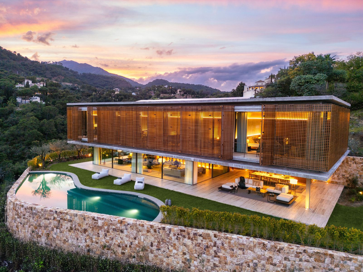Villa, El Madroñal