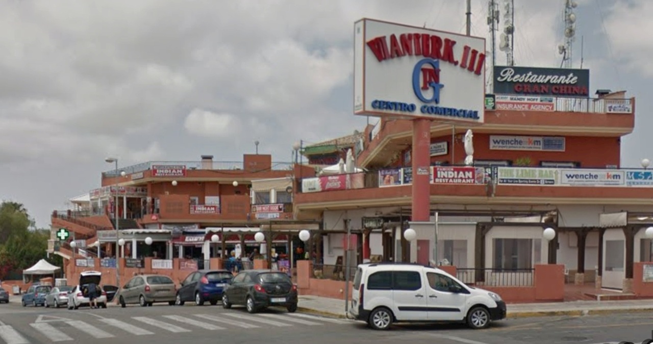 Commercial, Los Altos